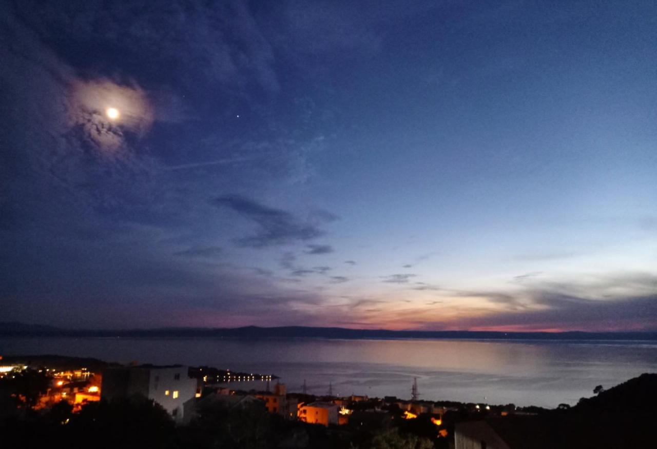 Apartments Fiona - Away From City Crowds Makarska Bagian luar foto