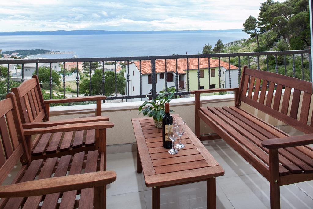 Apartments Fiona - Away From City Crowds Makarska Ruang foto