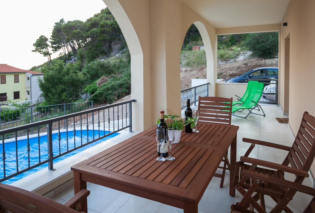 Apartments Fiona - Away From City Crowds Makarska Ruang foto